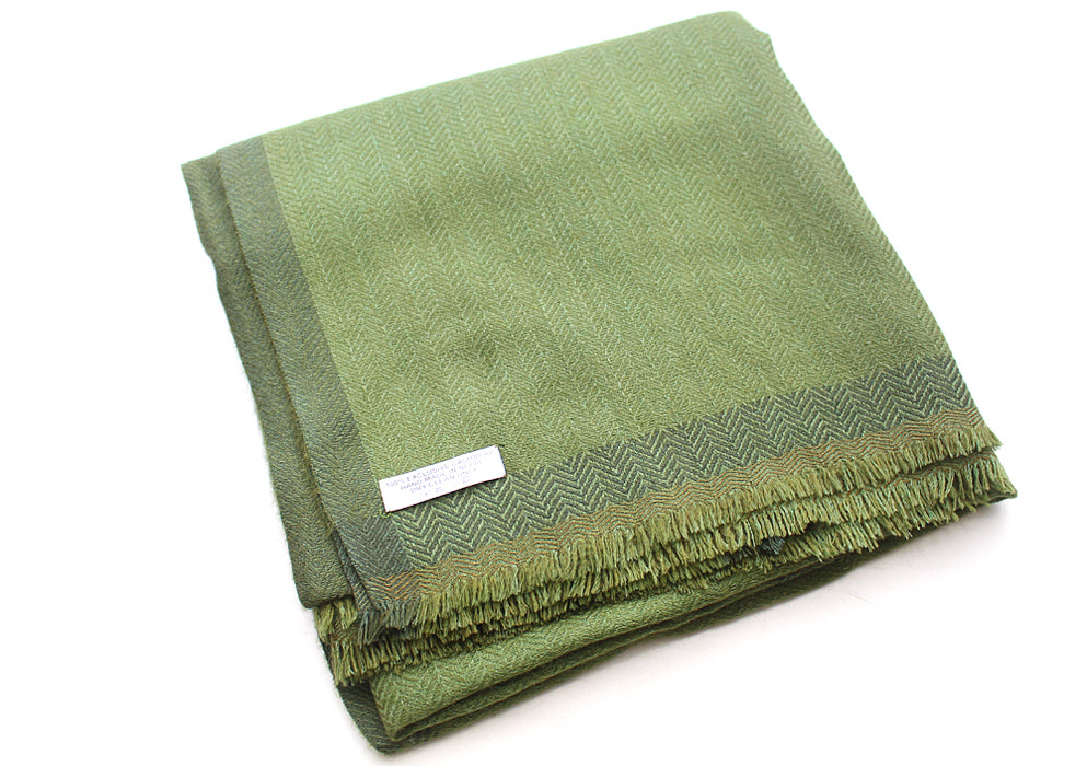 100 % Exclusive Green Cashmere Shawl with Border Herringbone Pattern