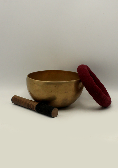Classic Singing Bowl with Mallet and Cushion 7", 755 gm