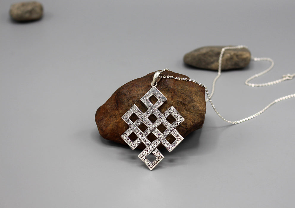 Auspicious Eternal Endless Knot Silver Pendant - nepacrafts