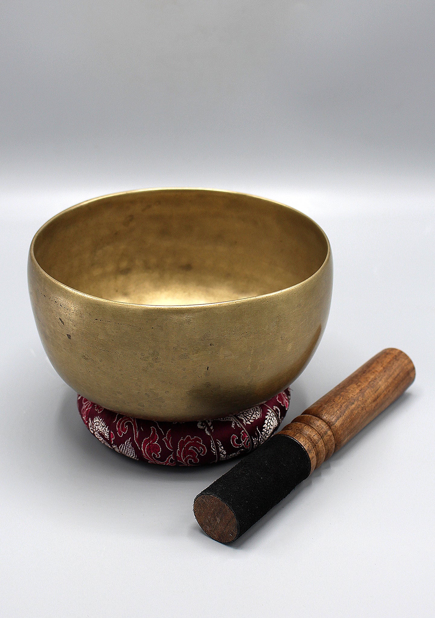 Antique Tibetan Thadobati Singing Bowl — NepaCrafts Product